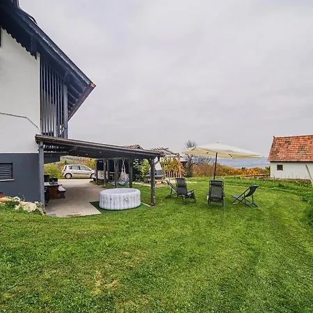 Trta With Vineyard View Lejlighed Bistrica ob Sotli