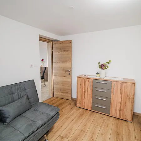 Trta With Vineyard View *